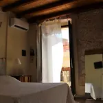 Sant Efisio Host
